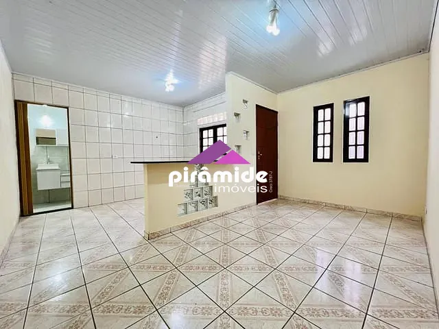 Casa com 260m² 3 quartos e 3 banheiros, à venda, no bairro Jardim Vale do Sol em São José dos Campos