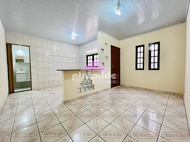 Casa com 260m² 3 quartos e 3 banheiros, à venda, no bairro Jardim Vale do Sol em São José dos Campos