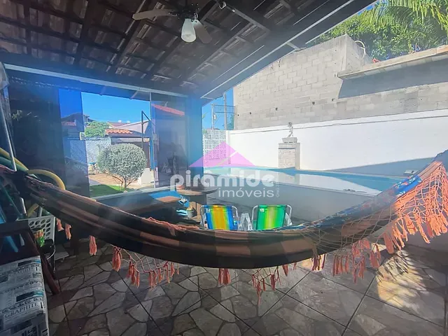 Casa com 245m² 3 quartos e 2 banheiros, à venda, no bairro Jardim das Gaivotas em Caraguatatuba