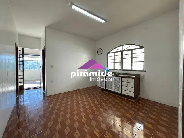 Casa com 274m² 3 quartos e 2 banheiros, à venda, no bairro Vila São Benedito em São José dos Campos
