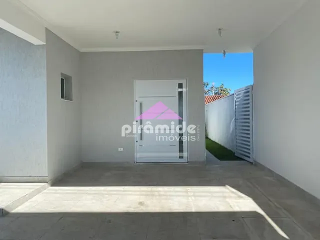 Casa 3 quartos e 3 banheiros, à venda, no bairro Massaguaçu em Caraguatatuba