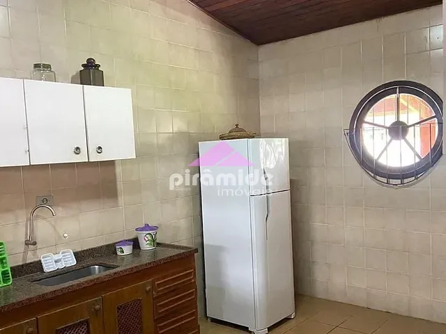 Casa com 607m² 5 quartos e 4 banheiros, à venda, no bairro praia das toninhas em Ubatuba