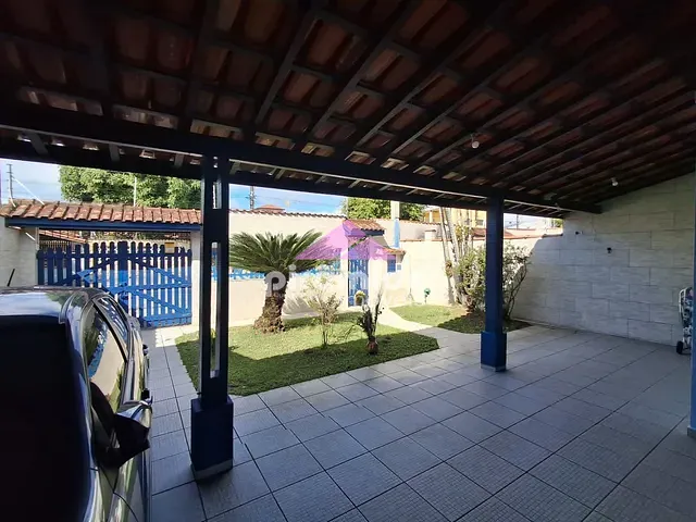 Casa com 600m² 2 quartos e 4 banheiros, à venda, no bairro Porto Novo em Caraguatatuba