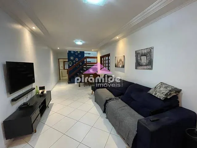 Casa com 125m² 3 quartos e 2 banheiros, à venda, no bairro Bosque dos Eucaliptos em São José dos Campos