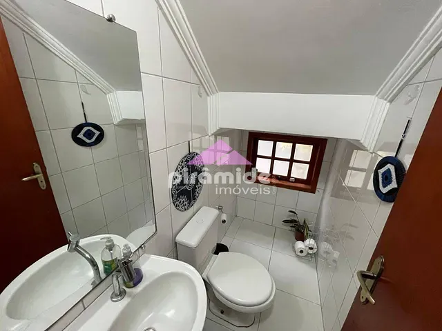 Casa com 125m² 3 quartos e 2 banheiros, à venda, no bairro Bosque dos Eucaliptos em São José dos Campos