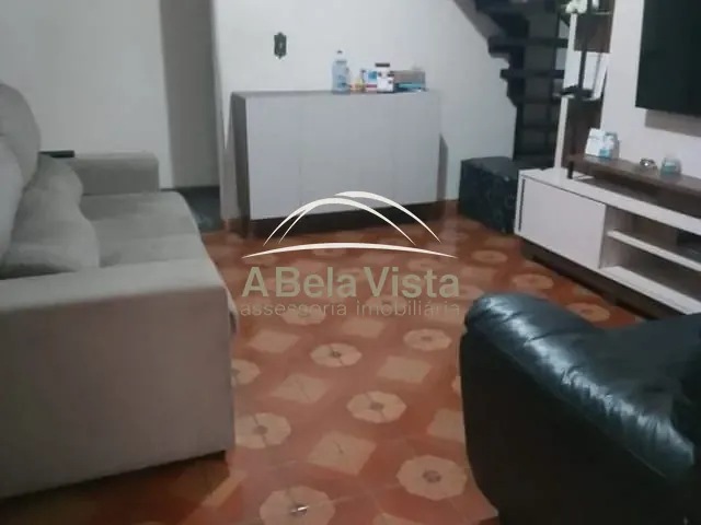 Casa com 180m² 3 quartos e 1 banheiro, à venda, no bairro Jardim Elvira em Osasco
