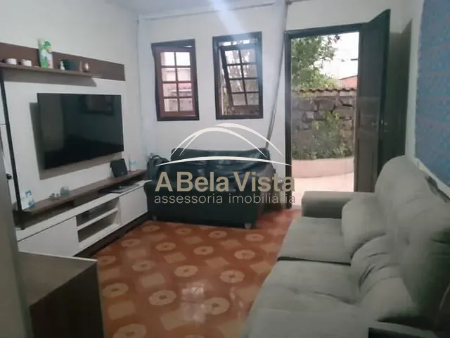 Casa com 180m² 3 quartos e 1 banheiro, à venda, no bairro Jardim Elvira em Osasco