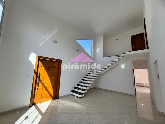 Casa com 242m² 3 quartos e 3 banheiros, à venda, no bairro Centro em Jacareí