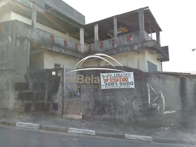 Casa com 255m² 4 quartos e 2 banheiros, à venda, no bairro Vila Yolanda em Osasco