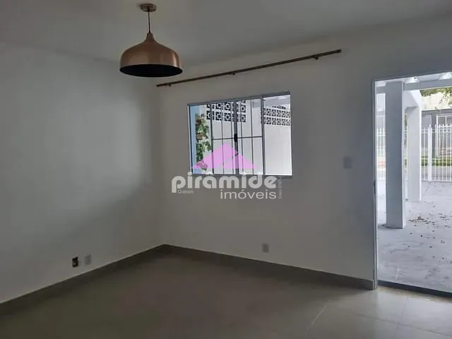 Casa com 200m² 2 quartos e 1 banheiro, à venda, no bairro Cidade Vista Verde em São José dos Campos