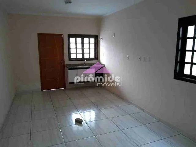 Casa com 126m² 3 quartos e 2 banheiros, à venda, no bairro Eugenio de Melo em São José dos Campos