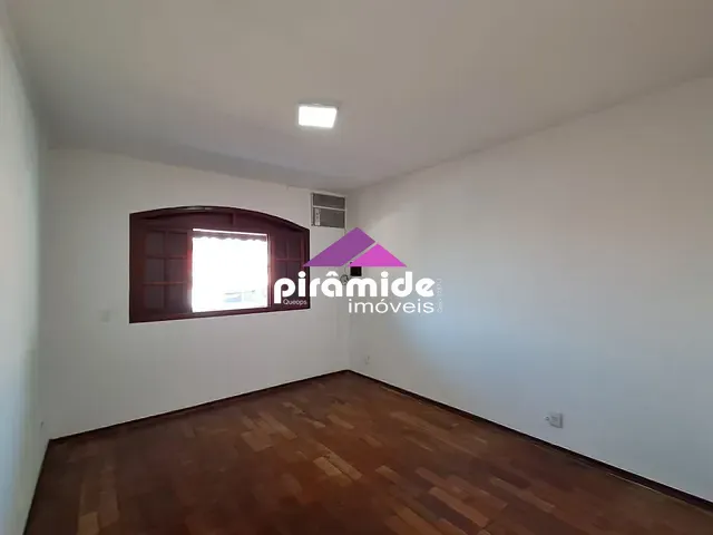 Casa com 250m² 3 quartos e 4 banheiros, à venda ou para alugar, no bairro Jardim Paraíso do Sol em São José dos Campos