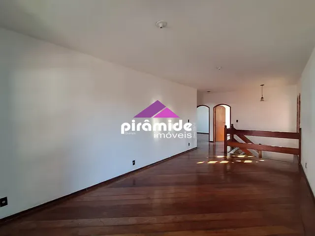 Casa com 250m² 3 quartos e 4 banheiros, à venda ou para alugar, no bairro Jardim Paraíso do Sol em São José dos Campos