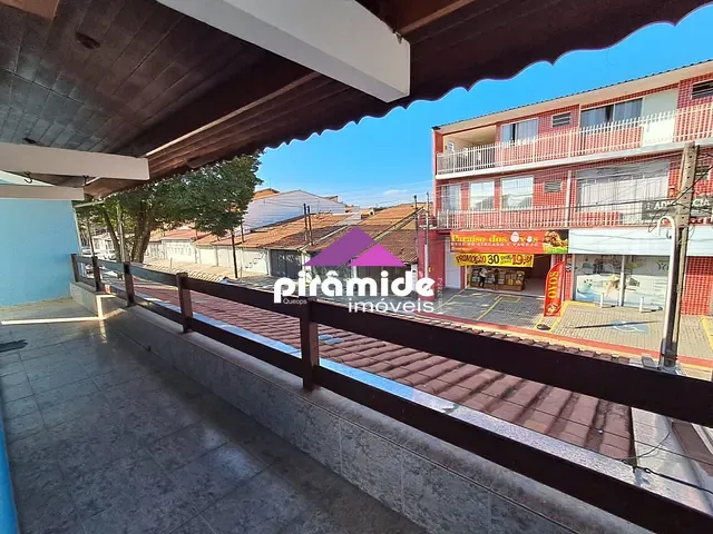 Casa com 250m² 3 quartos e 4 banheiros, à venda ou para alugar, no bairro Jardim Paraíso do Sol em São José dos Campos