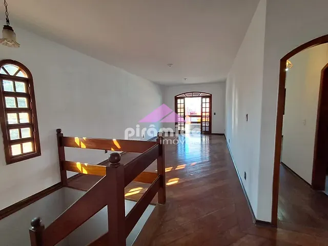 Casa com 250m² 3 quartos e 4 banheiros, à venda ou para alugar, no bairro Jardim Paraíso do Sol em São José dos Campos
