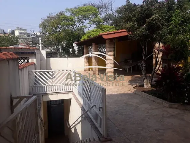 Casa com 280m² 3 quartos e 2 banheiros, à venda, no bairro Centro em Osasco