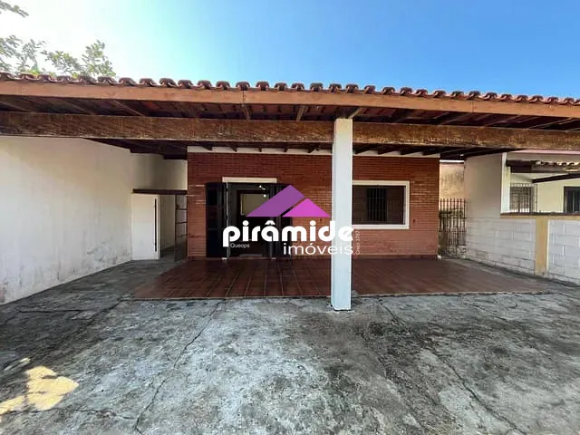 Casa com 250m² 2 quartos e 2 banheiros, à venda, no bairro Porto Novo em Caraguatatuba
