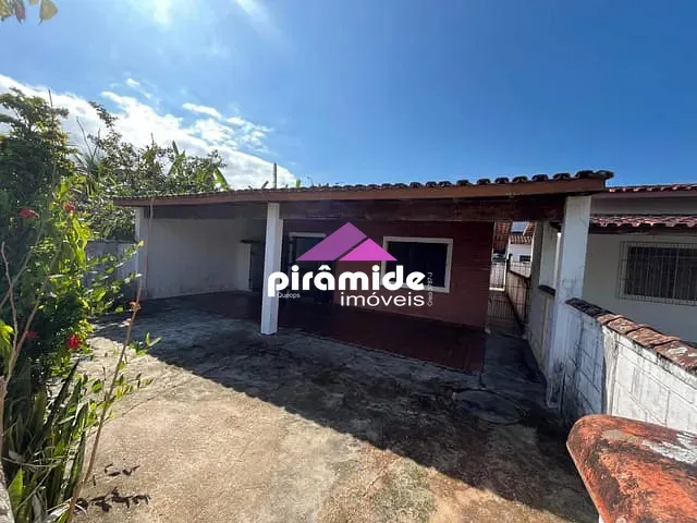 Casa com 250m² 2 quartos e 2 banheiros, à venda, no bairro Porto Novo em Caraguatatuba