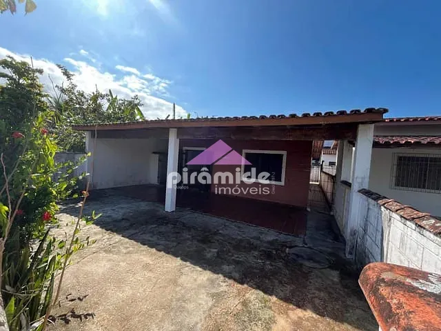 Casa com 250m² 2 quartos e 2 banheiros, à venda, no bairro Porto Novo em Caraguatatuba