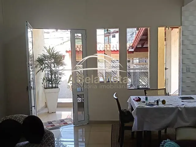 Casa com 180m² 2 quartos e 3 banheiros, à venda, no bairro Jardim das Flores em Osasco