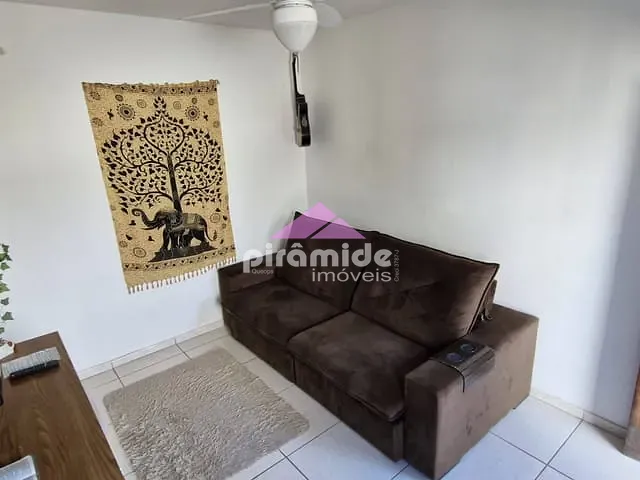 Casa com 142m² 2 quartos e 2 banheiros, à venda, no bairro Golfinhos em Caraguatatuba