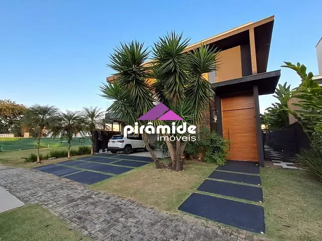 Casa com 450m² 4 quartos e 6 banheiros, à venda, no bairro Urbanova em São José dos Campos