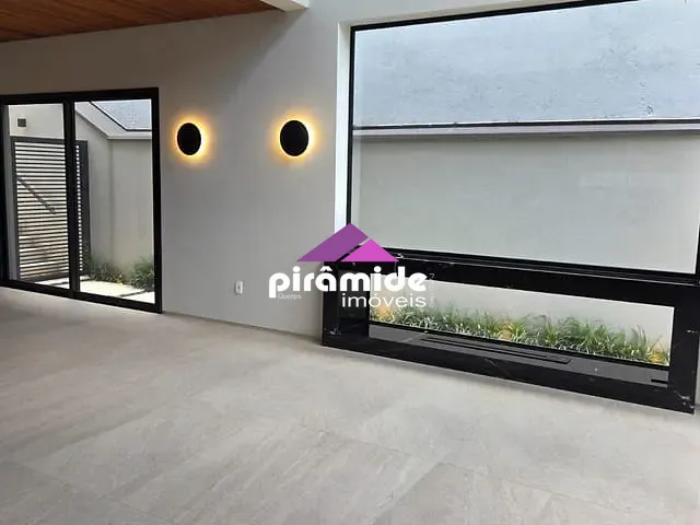 Casa com 600m² 4 quartos e 6 banheiros, à venda, no bairro Urbanova em São José dos Campos
