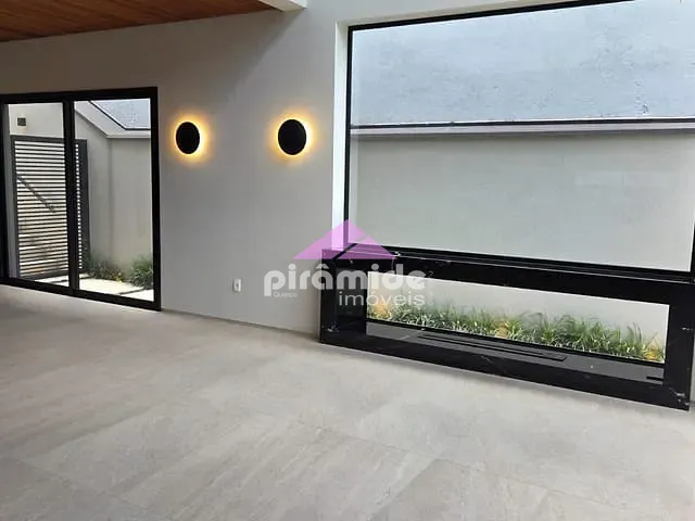 Casa com 600m² 4 quartos e 6 banheiros, à venda, no bairro Urbanova em São José dos Campos