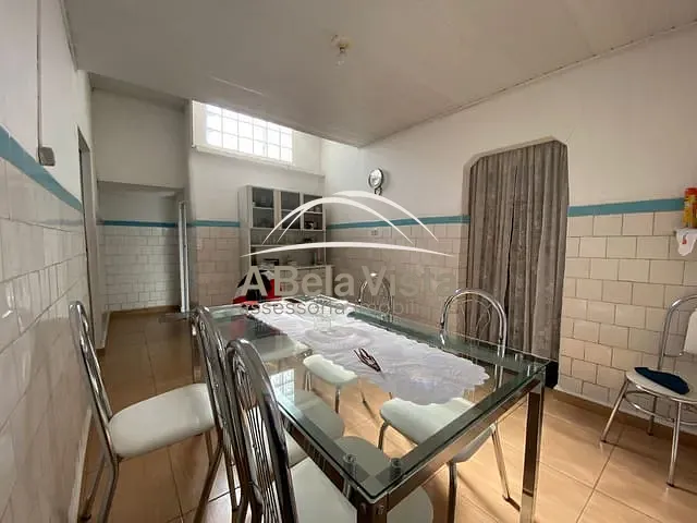 Casa com 200m² 3 quartos e 1 banheiro, à venda, no bairro Piratininga em Osasco
