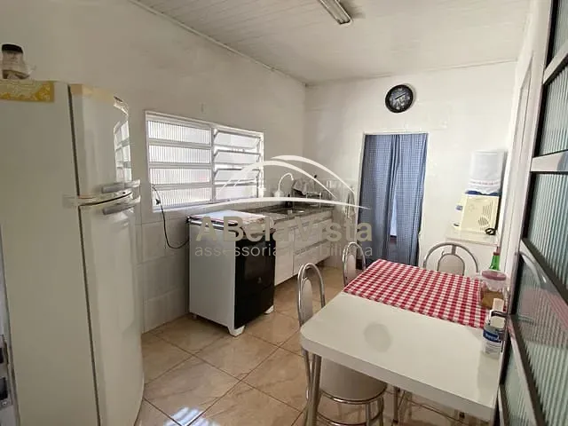 Casa com 200m² 3 quartos e 1 banheiro, à venda, no bairro Piratininga em Osasco