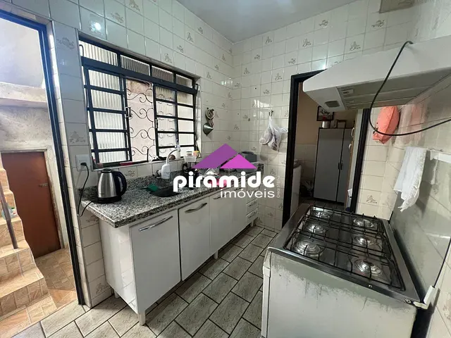 Casa com 262m² 3 quartos e 3 banheiros, à venda, no bairro Vila São Bento em São José dos Campos