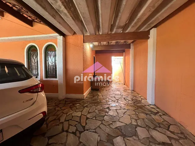 Casa com 262m² 3 quartos e 3 banheiros, à venda, no bairro Vila São Bento em São José dos Campos