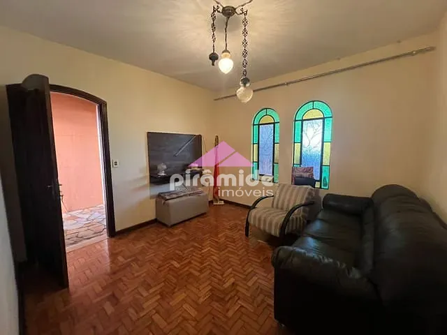 Casa com 262m² 3 quartos e 3 banheiros, à venda, no bairro Vila São Bento em São José dos Campos