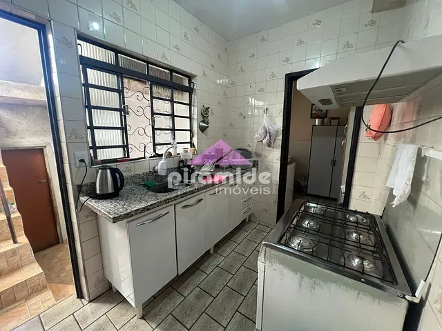 Casa com 262m² 3 quartos e 3 banheiros, à venda, no bairro Vila São Bento em São José dos Campos