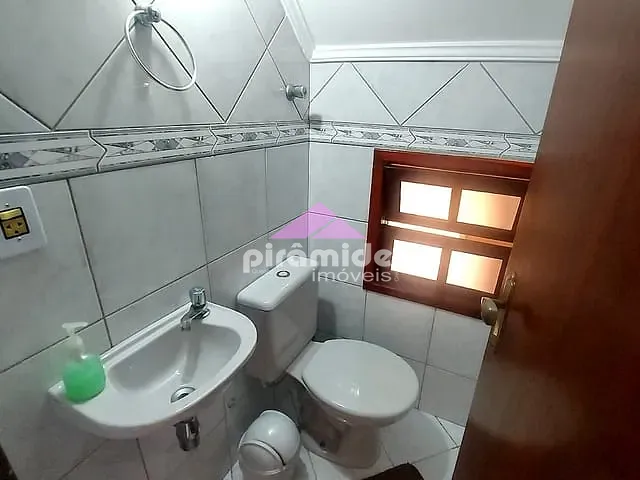 Casa com 125m² 3 quartos e 2 banheiros, à venda, no bairro Jardim Satélite em São José dos Campos