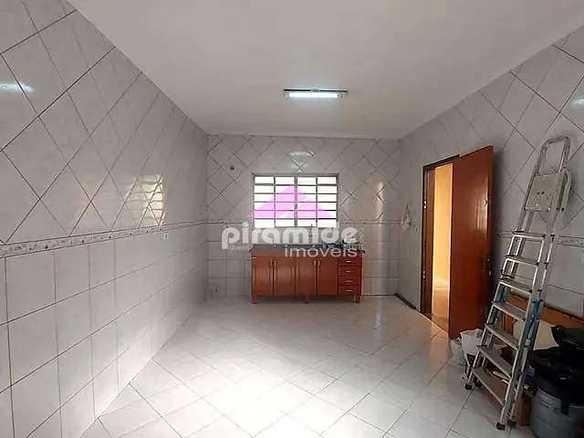 Casa com 125m² 3 quartos e 2 banheiros, à venda, no bairro Jardim Satélite em São José dos Campos