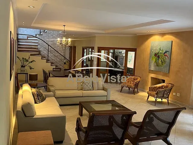 Casa com 472m² 4 quartos e 2 banheiros, à venda, no bairro Adalgisa em Osasco
