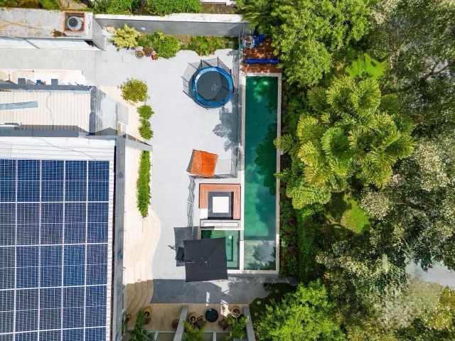 Casa com 1200m² 4 quartos e 7 banheiros, à venda ou para alugar, no bairro Alphaville Residencial Dois em Barueri