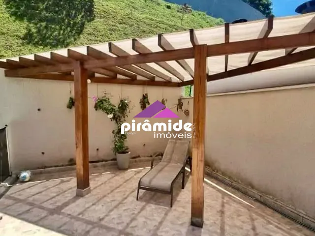 Casa com 350m² 4 quartos e 3 banheiros, à venda, no bairro Urbanova em São José dos Campos