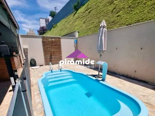 Casa com 350m² 4 quartos e 3 banheiros, à venda, no bairro Urbanova em São José dos Campos