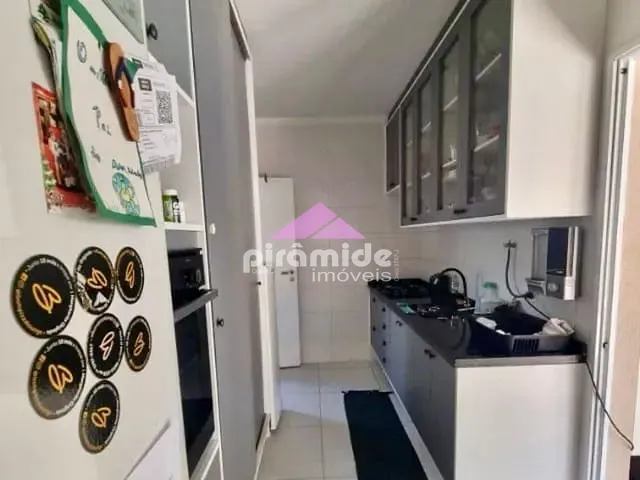 Casa com 350m² 4 quartos e 3 banheiros, à venda, no bairro Urbanova em São José dos Campos