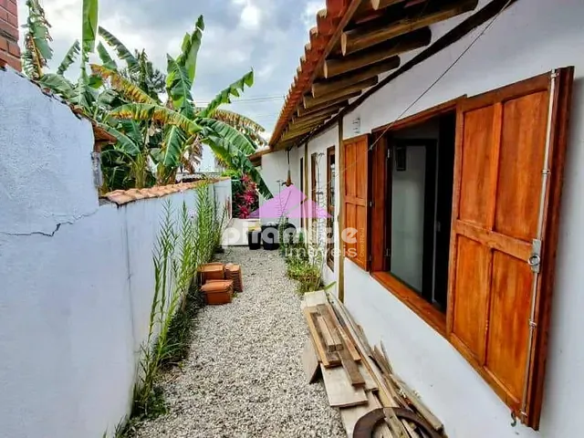 Casa com 360m² 3 quartos e 1 banheiro, à venda, no bairro Capricórnio em Caraguatatuba