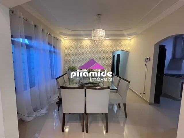 Casa 3 quartos e 2 banheiros, à venda, no bairro Jardim Portugal em São José dos Campos