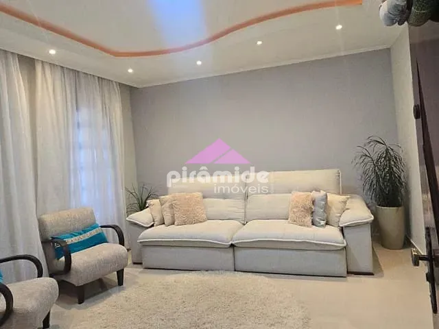 Casa 3 quartos e 2 banheiros, à venda, no bairro Jardim Portugal em São José dos Campos