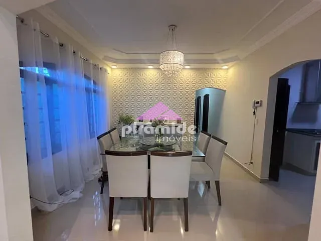 Casa 3 quartos e 2 banheiros, à venda, no bairro Jardim Portugal em São José dos Campos