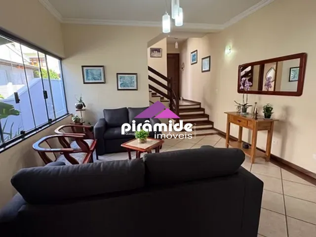 Casa 3 quartos e 5 banheiros, à venda, no bairro Urbanova em São José dos Campos