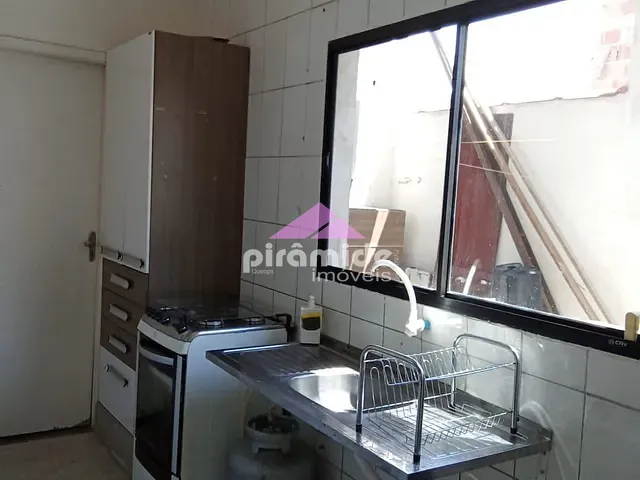 Casa 2 quartos e 1 banheiro, à venda, no bairro Loteamento Santa Edwiges em São José dos Campos