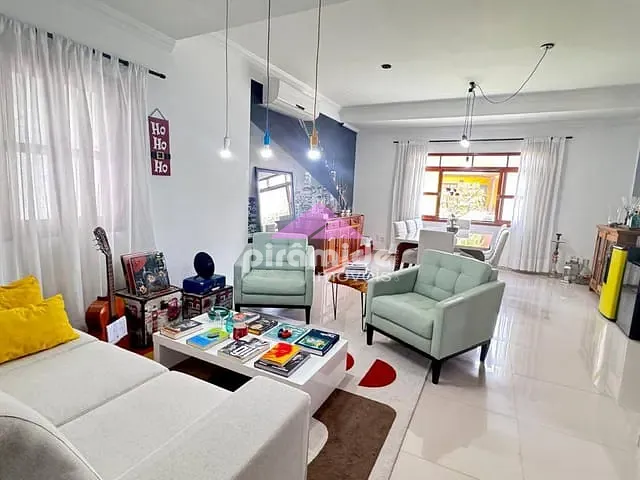 Casa com 280m² 4 quartos e 3 banheiros, à venda, no bairro Urbanova em São José dos Campos