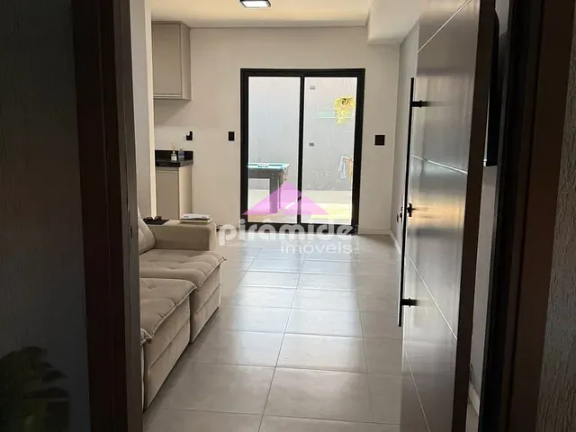 Casa 1 quarto e 2 banheiros, à venda, no bairro Conjunto Residencial Dom Pedro I em São José dos Campos