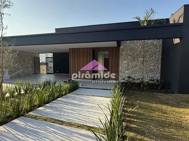 Casa 4 quartos e 4 banheiros, à venda, no bairro Urbanova em São José dos Campos